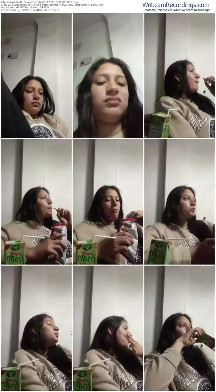 cam4-kittyfeet1-10-30-2022-00-18-35