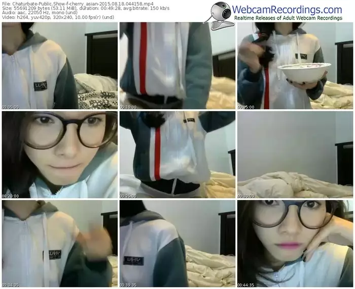 chaturbate-cherry_asian-public-show-08_18_2015-04_41_58