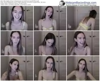 myfreecams-strwberrymoon-webcam-show-12_22_2018-05_36_52