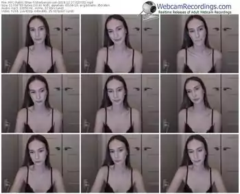 myfreecams-strwberrymoon-webcam-show-12_27_2018-02_33_32