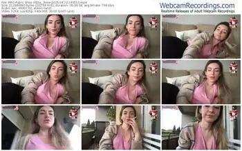 myfreecams-ella__rose-04-22-2025-16-35-10