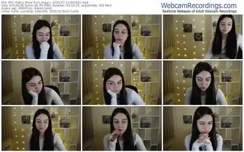 myfreecams-lili_magic_-07-13-2025-09-34-22