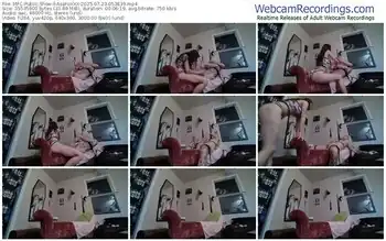 myfreecams-asafoxxx-07-23-2025-05-38-39