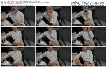 myfreecams-lucia_collins-08-25-2025-00-20-31