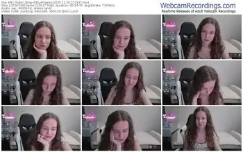 myfreecams-blueflowerr-12-30-2025-21-33-37