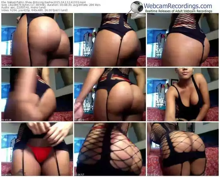 naked-enticing-sasha-public-show-04_13_2015-14_13_33