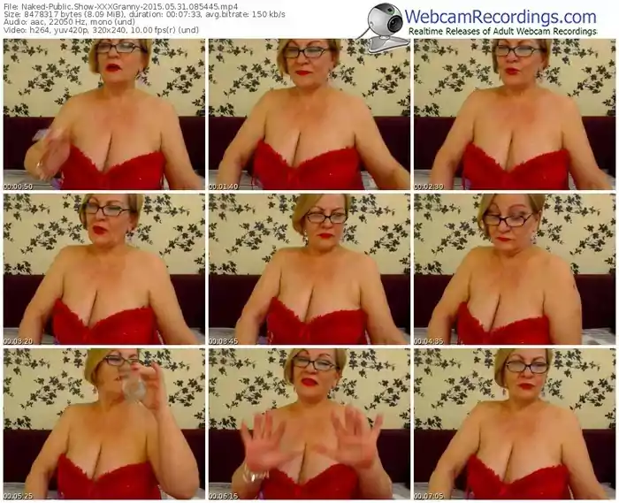 naked-xxxgranny-public-show-05_31_2015-08_54_45