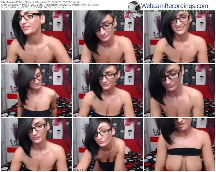 naked-wildtigress-public-show-06_01_2015-05_55_15