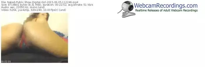 naked-digital-girl-public-show-06_05_2015-11_22_46