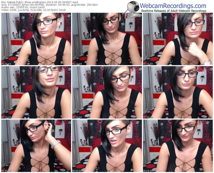 naked-wildtigress-public-show-06_05_2015-04_49_27