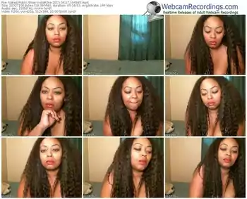 naked-indiar0se-public-show-06_07_2015-19_49_35