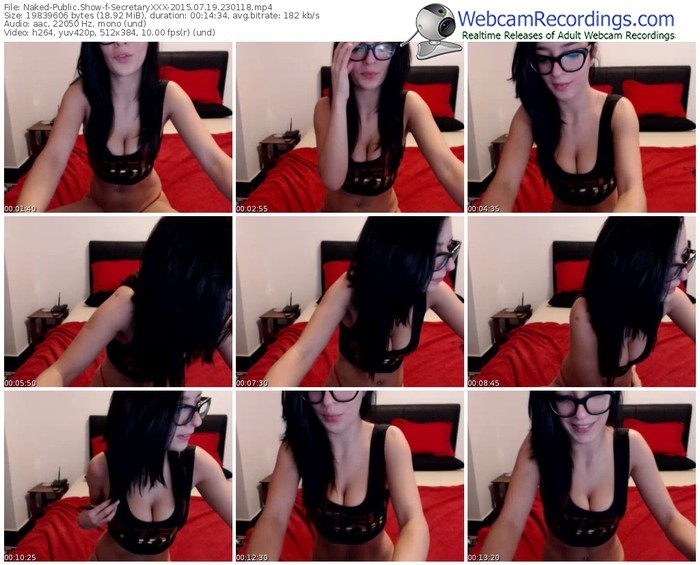 naked-secretaryxxx-public-show-07_19_2015-23_01_18