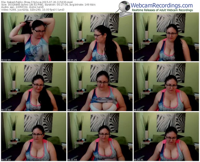 naked-sylvya-public-show-07_20_2015-11_56_33