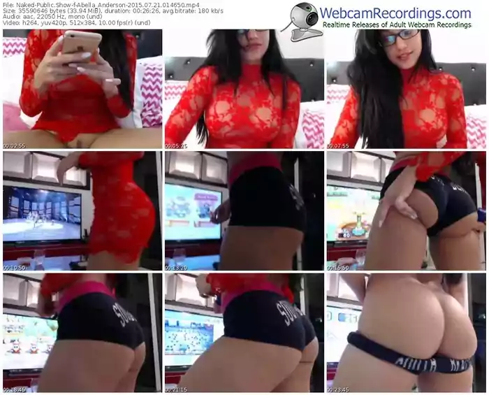 naked-abella_anderson-public-show-07_21_2015-01_46_50
