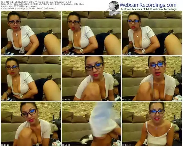 naked-licky_vicky_xo-public-show-07_21_2015-21_57_49