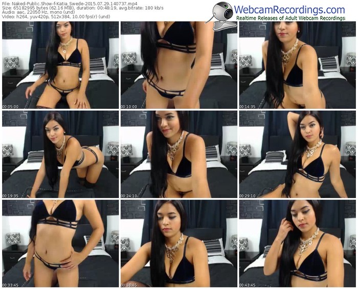 naked-katia_swede-public-show-07_29_2015-14_07_37