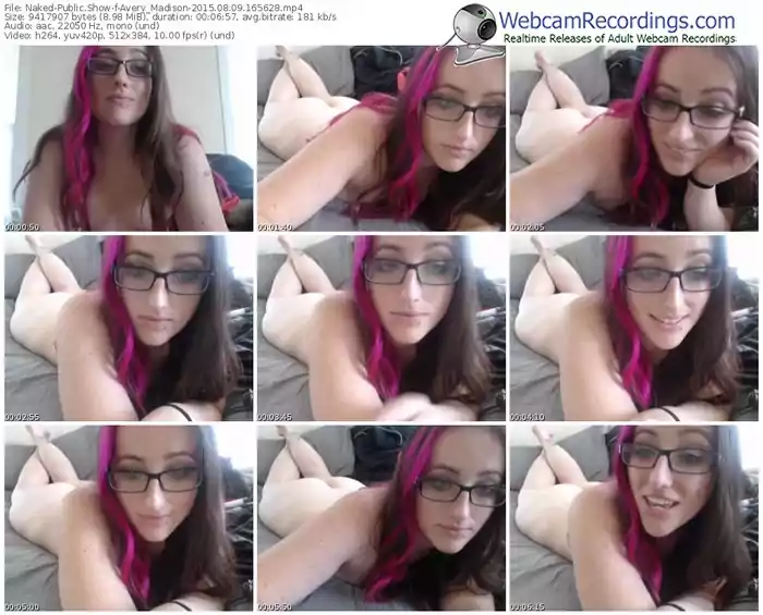 naked-avery_madison-public-show-08_09_2015-16_56_28
