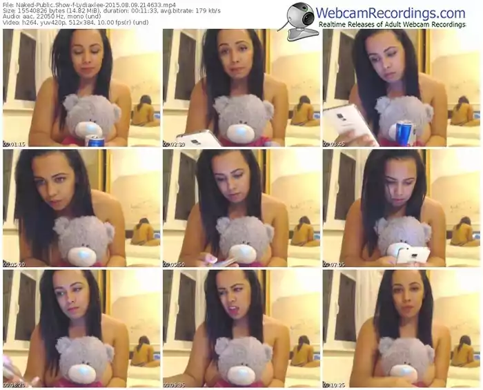 naked-lydiaxlee-public-show-08_09_2015-21_46_33
