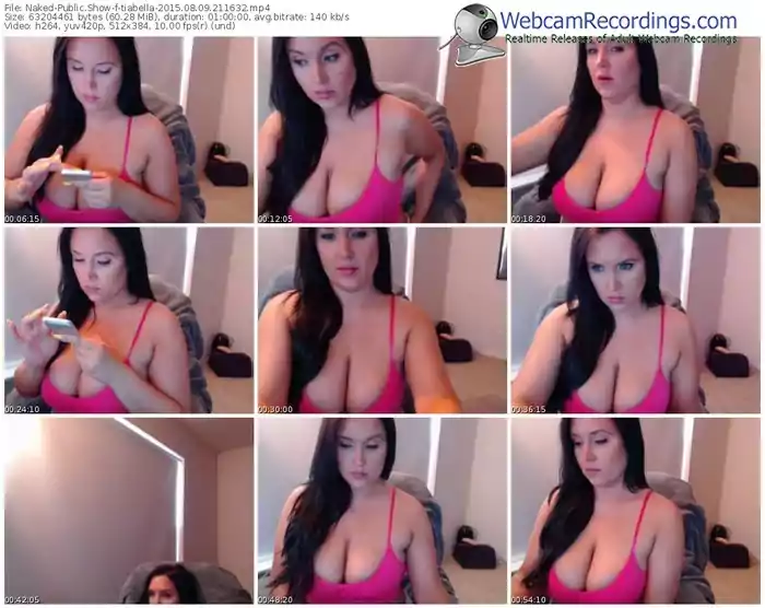 naked-tiabella-public-show-08_09_2015-21_16_32