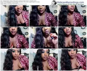 naked-roxanne_kirkland-public-show-08_17_2015-13_22_47