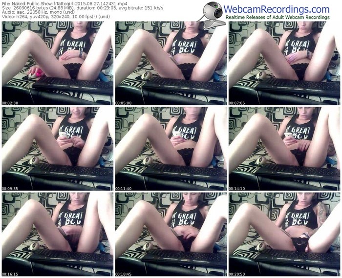 naked-tattogirl-public-show-08_27_2015-14_24_31