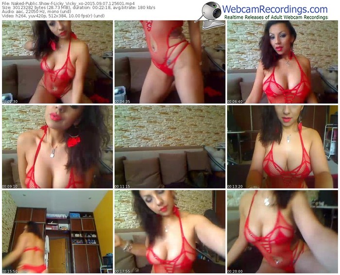 naked-licky_vicky_xo-public-show-09_07_2015-12_56_01