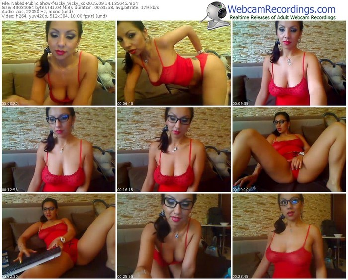naked-licky_vicky_xo-public-show-09_14_2015-13_56_45