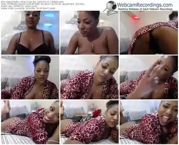 naked-roxi_fox-webcam-show-05_01_2016-14_58_33