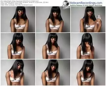 naked-evalovee-webcam-show-05_07_2016-17_46_29