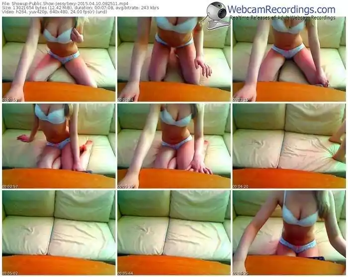 showup-jessysexy-public-show-04_10_2015-08_25_11