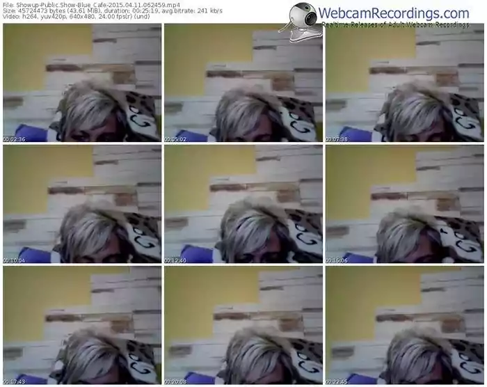 showup-blue_cafe-public-show-04_11_2015-06_24_59