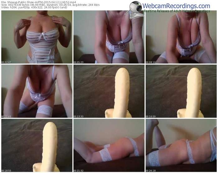 showup-milf50-public-show-04_12_2015-12_41_52