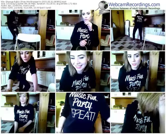 showup-mrsstrangerxx-public-show-05_31_2015-08_38_52
