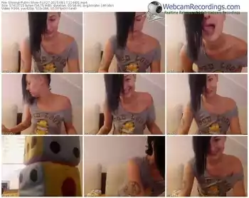 showup-lili27-public-show-08_17_2015-11_44_31