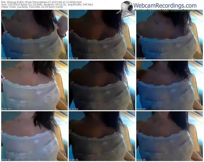 showup-brunetkaxx27-public-show-08_27_2015-11_26_09