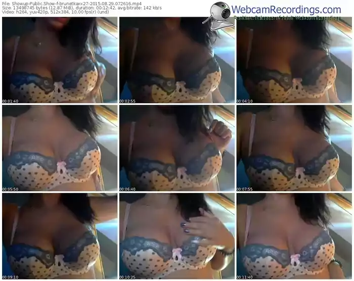 showup-brunetkaxx27-public-show-08_29_2015-07_26_16