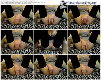 showup-lolitka30-webcam-show-12_25_2016-18_17_00