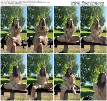 stripchat-walkinggirl-06-21-2024-06-11-41