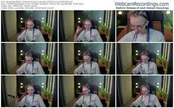 stripchat-frizen_surreals-07-12-2024-04-45-28