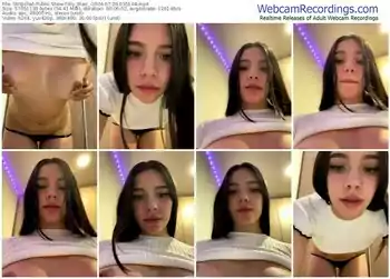 stripchat-lily_blair_-07-26-2024-03-51-44