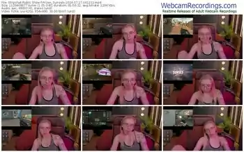 stripchat-frizen_surreals-07-27-2024-04-12-32