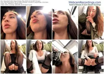 stripchat-holly_play-10-31-2024-09-57-29