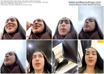 stripchat-holly_play-11-08-2024-11-14-57