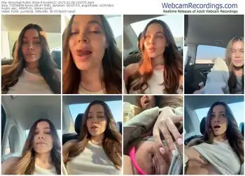 stripchat-nicole111-02-28-2025-12-52-35