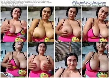 stripchat-horny-mommy-dirty-04-20-2025-21-21-42