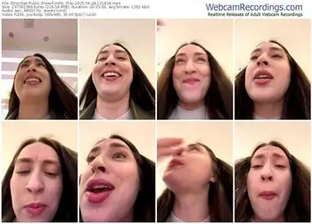 stripchat-holly_play-04-28-2025-12-18-38