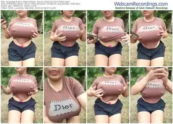 stripchat-moon_star12-05-20-2025-02-38-50