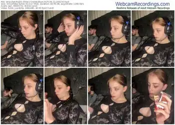 stripchat-violetxblue-06-22-2025-20-52-30