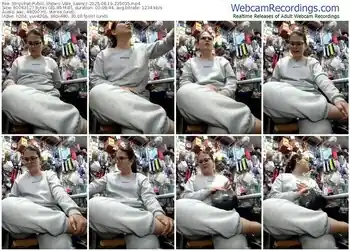 stripchat-vale_saenzz-08-19-2025-23-50-35