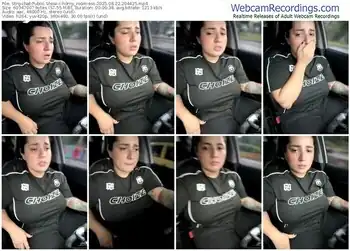 stripchat-horny_roomiess-08-22-2025-20-44-25